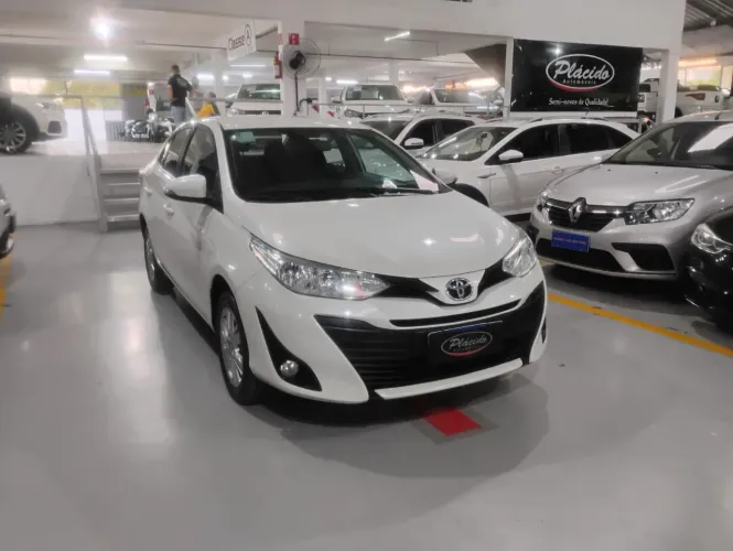 Toyota Yaris XL Sedan 1.5 Flex 16V 4P Aut. 2019