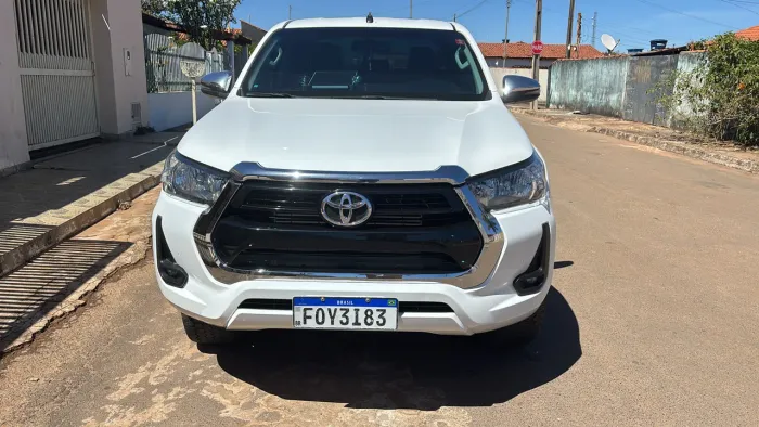 Toyota Hilux CD SRV 4X4 2.8 TDI Diesel Aut. 2021