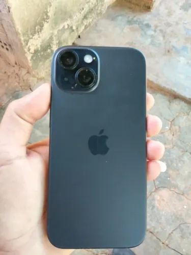 iPhone 15 normal