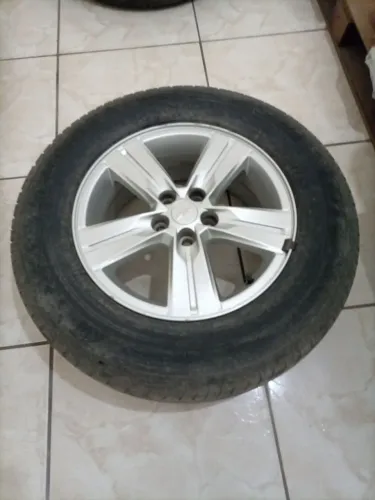 Vendo 2 rodas do Chevrolet Tracker 