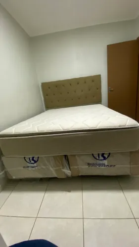 Vende-se cama quenn ortopédica novinha no plástico 