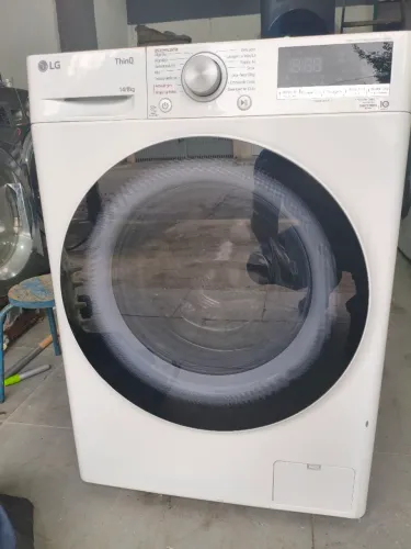 Lava e seca LG 14kg 110v NOVA