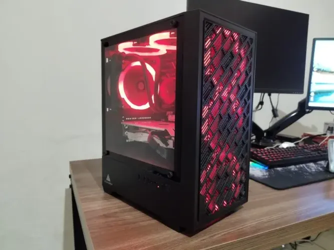 PC Gamer Xeon 2680 v4, RX 580 8GB, 16GB RAM, 500GB NVMe