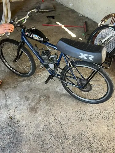 Vendo motorizada ou troco né um iPhone