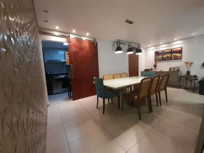 Apartamento nascente 113m² coração da Ponta Verde, perto da praia e de tudo
