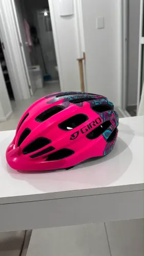 CAPACETE GIRO HALE