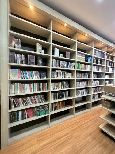 Vendo Estante Reforçada para Livros