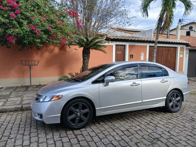 Honda Civic Sedan LXS 1.8/1.8 Flex 16V Mec. 4P 2010