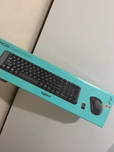 Kit Teclado e Mouse Logitech