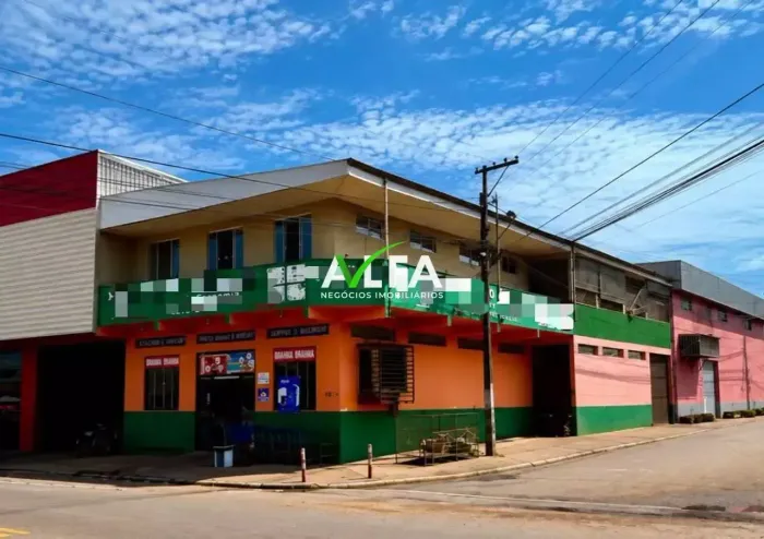 Imóvel de Esquina Misto -Comercial e Residencial à Venda na Avenida Calama, 570 m² -Aponiã
