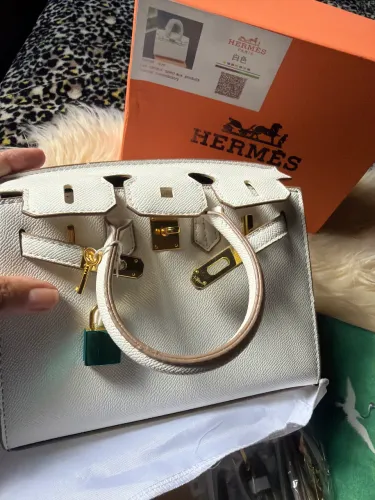 Bola Hèrmes modelo Birkin branca linha premium 