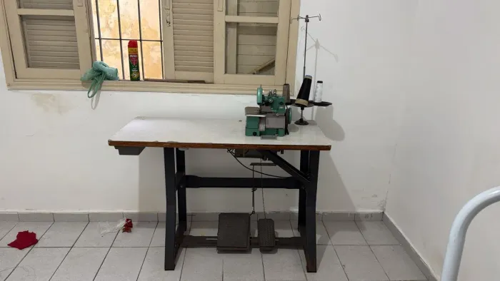 Máquina de costura Overloque