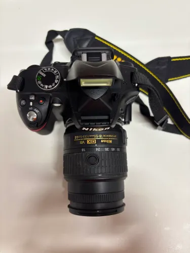 Máquina fotográfica Nikon D3200 + DX VR 18-55 mm
