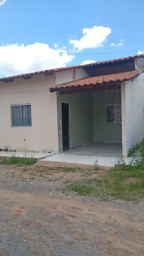 Vende-se 220 mil, bairro Florais Lea, em condomínio.