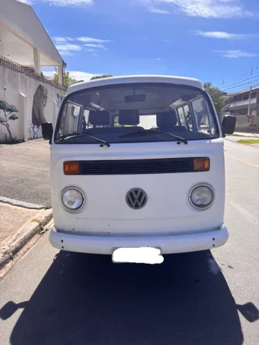 Volkswagen Kombi Escolar 1.6 MPI 2001