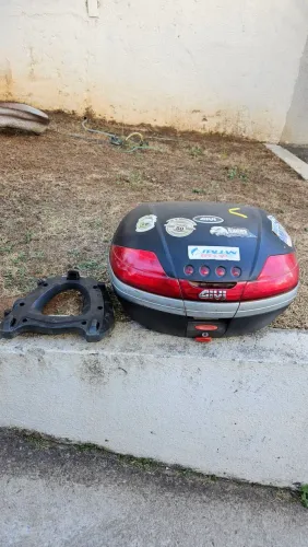 Baú Moto Givi