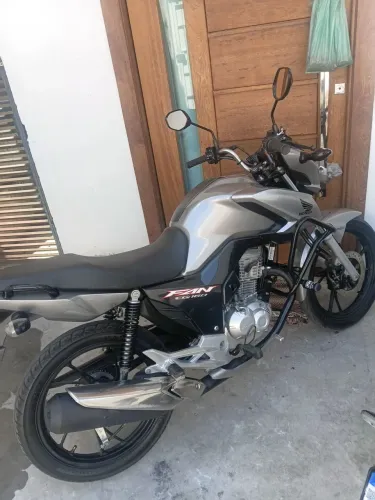Moto muito conservada