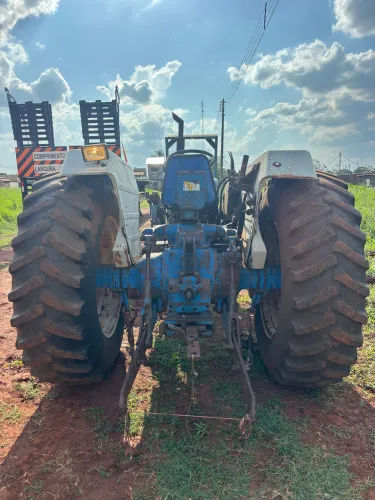 Trator Ford 6600