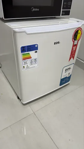 Frigobar novíssimo 47L