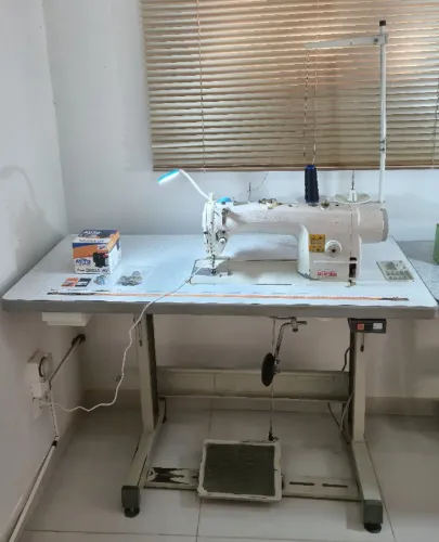 Máquina costura industrial SUNSET ST9000A Direct Drive + Acessórios - pronta pra uso