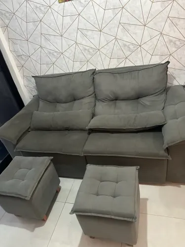 Sofá para sala de tv e Puff para sala