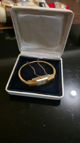Relógio feminino suíço Mondaine bracelete Nivarox em plaquê de ouro 18k vintage revisado