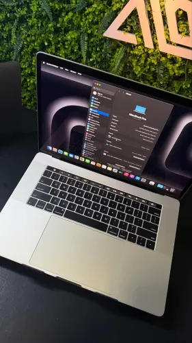 MACBOOK PRO 2019 15 POLEGADAS i7 16GB RAM / GARANTIA