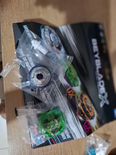 Novo! Golem Rock ( Green Ver. ) 4-70 High Needle ? Beyblade X