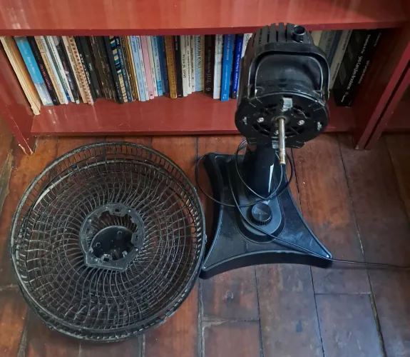 Ventilador Multilaser (funciona só está sem a hélice)