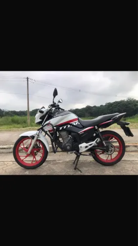 Titan s