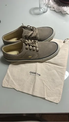 Tênis Osklen camurça TAM 42 (NOVO)