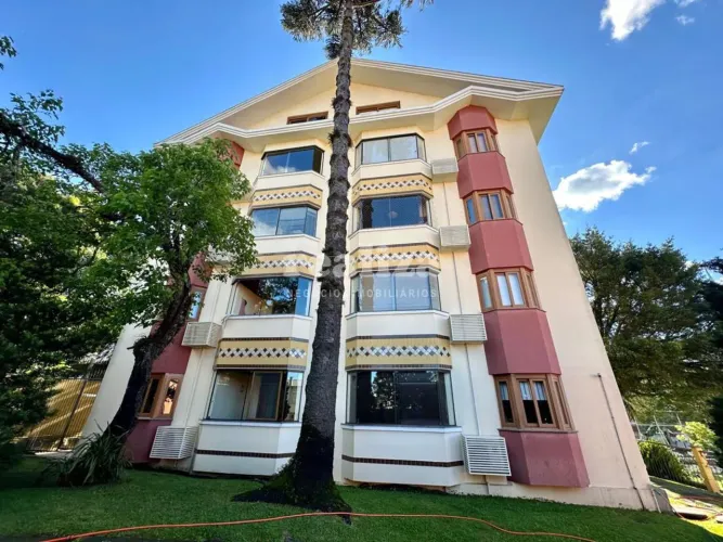 REALIZA VENDE APARTAMENTO 2 DORMITÓRIOS NO CENTRO