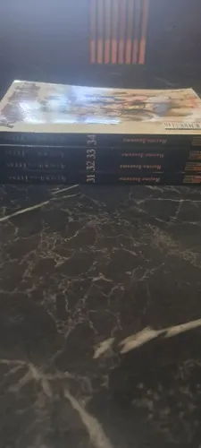 Mangás attack on titan volumes 31, 32, 33 e 34