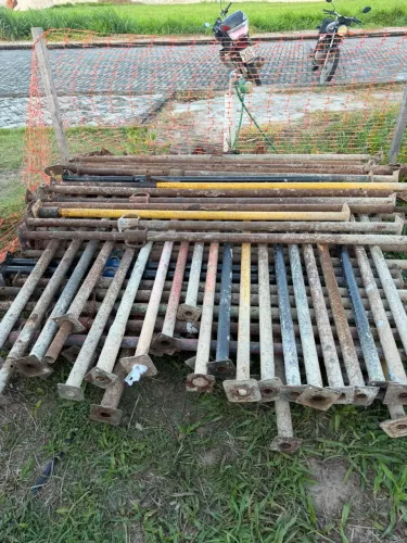 200 unidades ESCORAS/PONTALETES