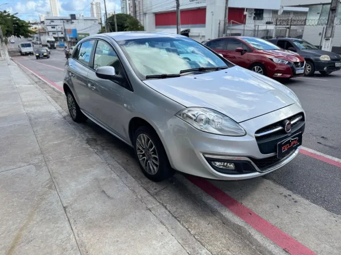Fiat Bravo Essence 1.8 Flex 16V 5P 2016