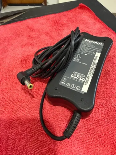 Fonte Notebook Lenovo 65W 19V Original Barata para Vender Rápido