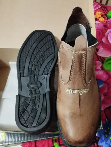 Bota Wrangler