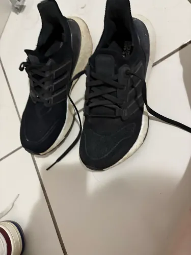 Tênis Ultrabboost feminino 
