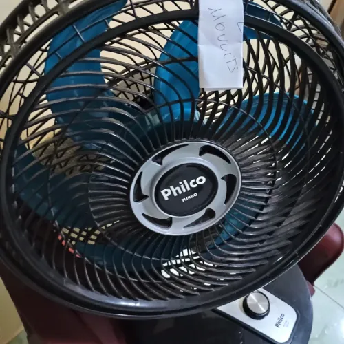 Vendo ventilador turbo Philco 127 volts 45 cm usado bem conservado
