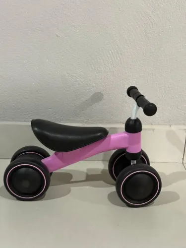 Bicicleta de equilíbrio buba