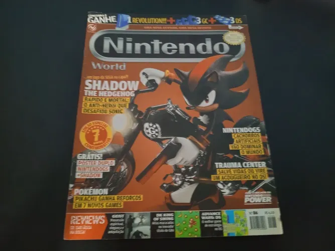 Revista de videogames Nintendo World 86 com poster