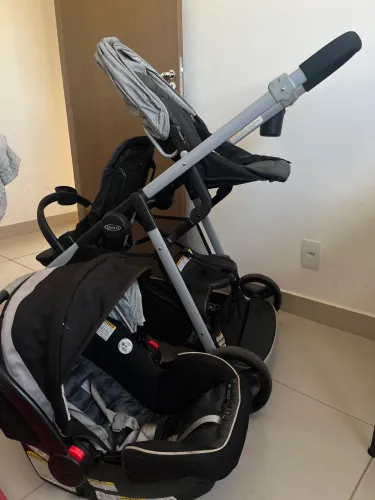Carrinho de Bebê Duplo Graco 