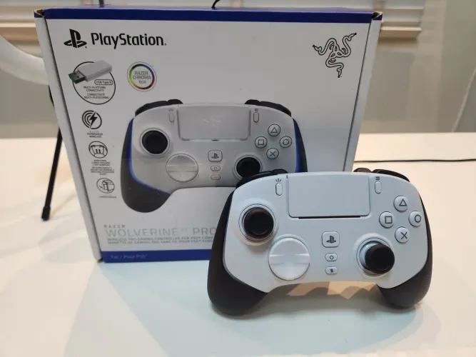 Controle Wolverine Pro V2 Branco