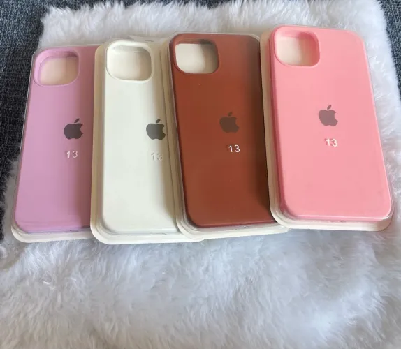 Lote Capinhas iPhone 11/13 + Cordões de Brilho Luxo - Ideal para Revenda / Atacado