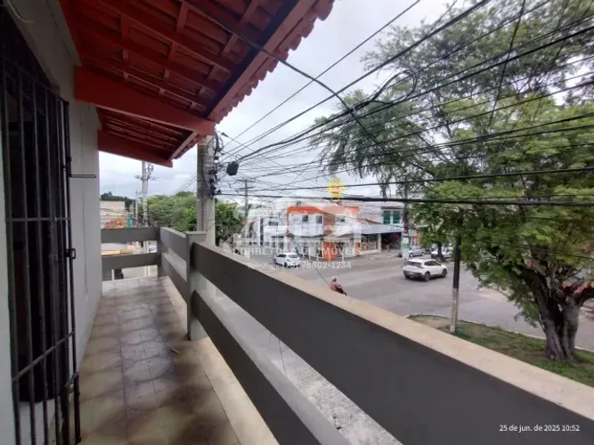 Comercial, esquina com Av , Centro, 1º andar, Alagoinhas/BA