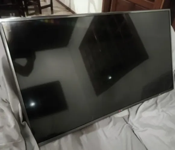 TV LG 42" SMART 3D (42LB6500) - PARA RETIRADA DE PEÇAS