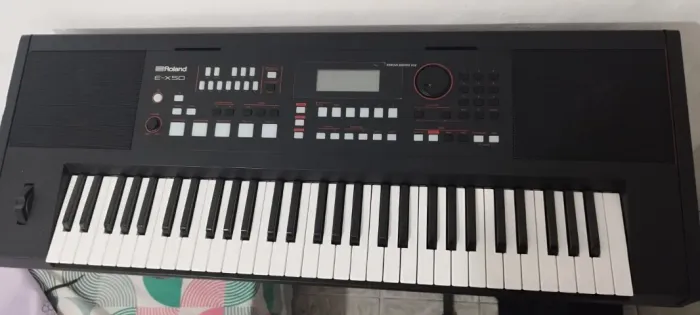 Teclado Roland EX-50 estado de zero. BAIXEI PRA VENDER LOGO!