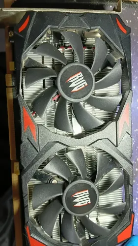 Placa de vídeo Rx 580.