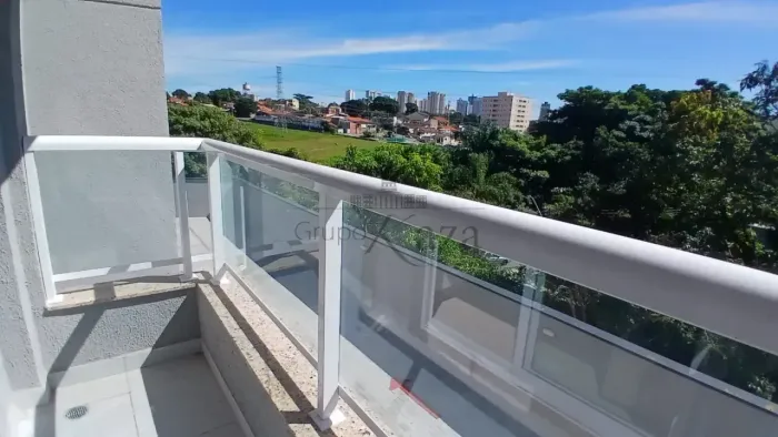 Imóvel MOBILIADO para aluguel tem 53 metros quadrados com 2 quartos