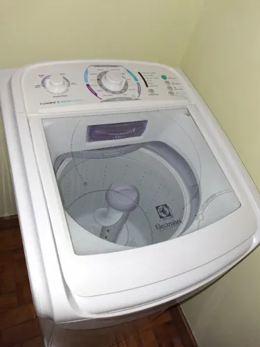 Lavadora Electrolux LTD09 220V, em excelente estado